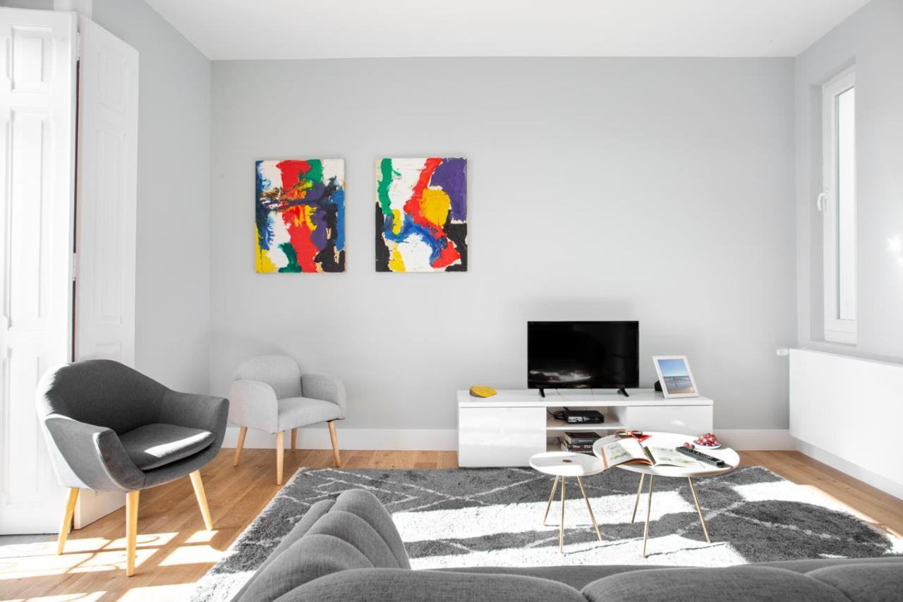 Joivy Marvelous 3-Bed Home With Astonishing View And Terrace, Nearby St George Castle Lizbona Zewnętrze zdjęcie