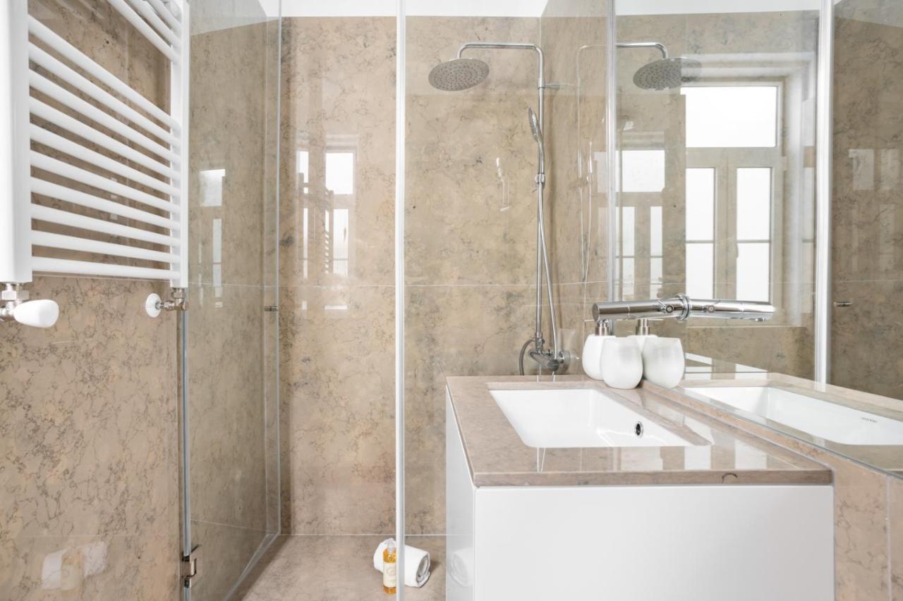 Joivy Marvelous 3-Bed Home With Astonishing View And Terrace, Nearby St George Castle Lizbona Zewnętrze zdjęcie
